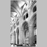 Durham Cathedral, photo by Heinz Theuerkauf.jpg